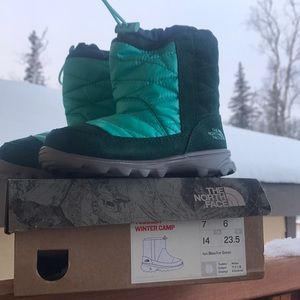 The North Face Toddler winter boots
